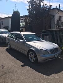 mercedes w203 clase C del 2004 come da foto