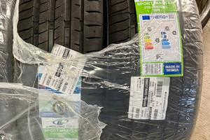 4 Gomme NUOVE 215 45 R16  ESTIVE