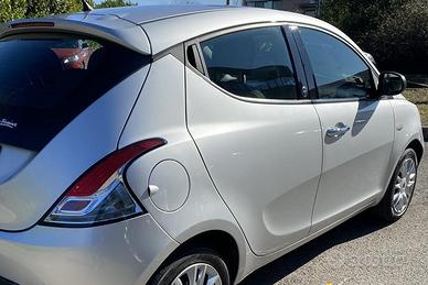 Lancia Y airbox compressore collettore