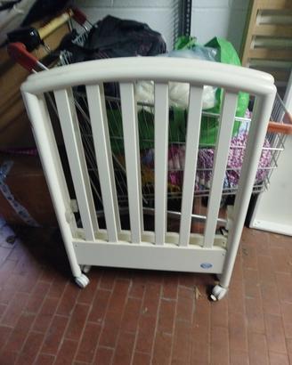 Lettino marca Pali immacolato 
