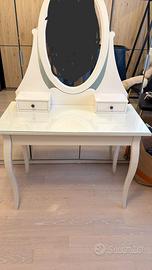 Specchiera ikea