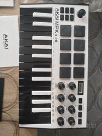 tastiera midi Akai mpk mini