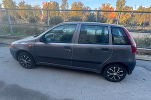 Auto Fiat usata, 1300 € Benzina