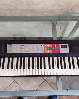 Tastiera musicale Yamaha PSR-F50