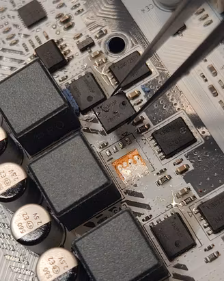 (Per aziende) Tecnico PC Hardware / Saldatore
