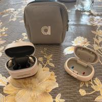 Apparecchi acustici nuovi mai usati