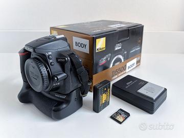 Nikon D5500 + Battery Grip + 2 Batterie + Scatola