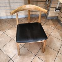 sedia in legno massello con schienale 