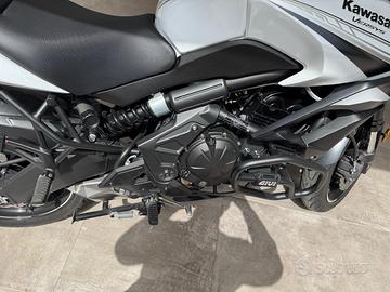 moto Kawasaky versis 650