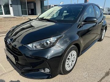 Toyota Yaris Hybrid Active MY22
