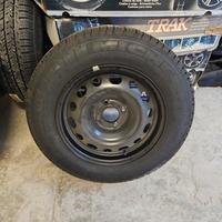 gomme nuove con cerchio ferro