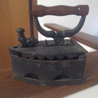 ferro da stiro antico