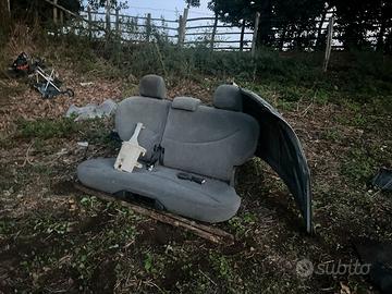 Pezzi Yaris Toyota 2008