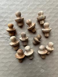 Lotto 12 pomelli in legno artigianali per restauro