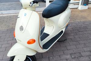 Vespa ET4 125 4T