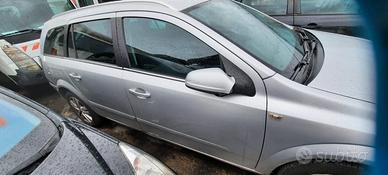 OPEL ASTRA STATION WAGON 2008 - PORTA ANTERIORE DE