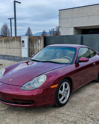 Porsche 911 996 Carrera (Colore rarissimo)