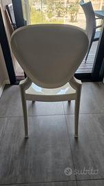 Set di 4 sedie di robusta plastica design