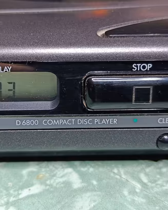 Lettore CD Philips D6800