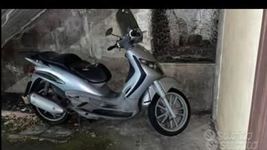Ricambi beverly 250 ie