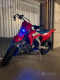 TM SMR 125 FI 2022 - Red Dream replica 97 ore
