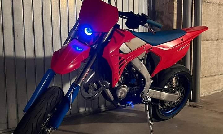 TM SMR 125 FI 2022 - Red Dream replica 97 ore