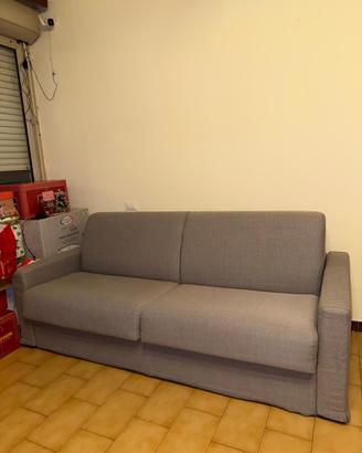 Divano letto matrimoniale