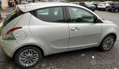 Lancia Ypsilon 1.2 benzina, anno 2013 km 66mila