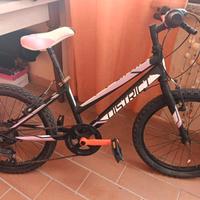 Bicicletta ragazza