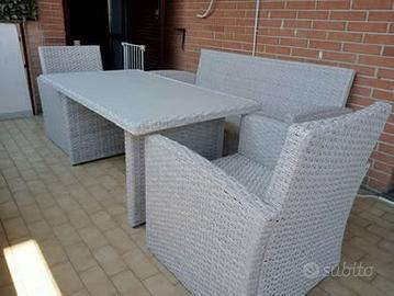 Salotto da giardino in acciaio e ratan 5 posti
