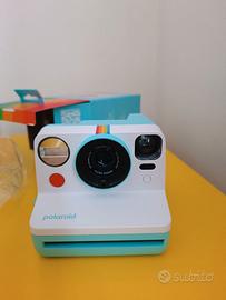 Polaroid now instant camera generation 3