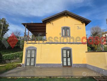 Fratte- Soluzione Indipendente con Giardino