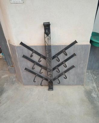 porta bottiglie in ferro battuto