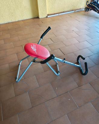Attrezzo per addominali
