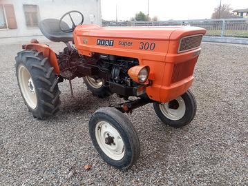 trattore Fiat 300