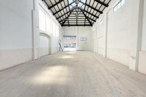 MAGAZZINO A LODI
