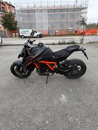 KTM 1390 SuperDuke EVO Tech Pack