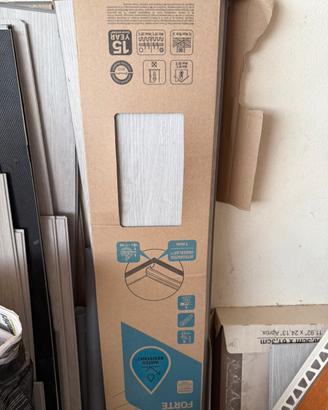 Spc grigio effetto legno 5mm marca artens