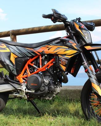 Ktm 690 smc-r 2020 Patente A2
