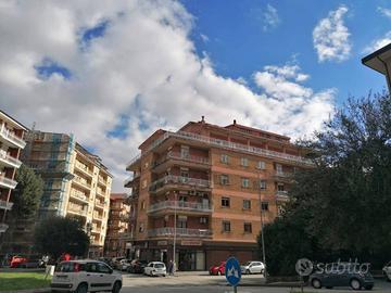 Appartamento di 130 m² con 4 locali a Avellino
