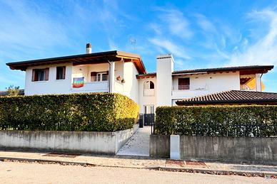 TC423 Azzano X - Luminoso e recente bicamere