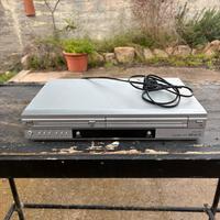 Combo lettore DVD e videoregistratore VHS  LG