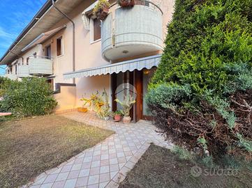 VILLA A SCHIERA A CASTEL D'AZZANO