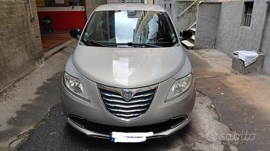 Lancia Ypsilon 0.9 TwinAir 85 CV 5 porte S&S Plati
