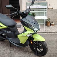 Kymco super R8