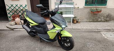 Kymco super R8