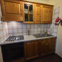 Cucina e sala da pranzo in legno