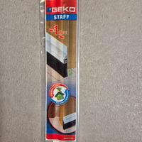 Paraspifferi adesivo