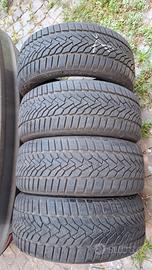 Uniroyal Winter Expert 235 45 18 set di 4