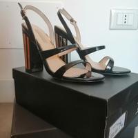 Sandali Primadonna neri con placche verticali